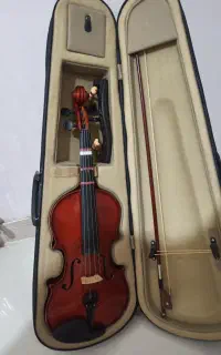 ویولن آماتی ۱۰۰