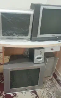 کامپیوتر با کیس وکیبورد وموس وتلویزیون همگی سالم