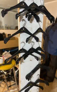 گیره‌ی آویز لباس