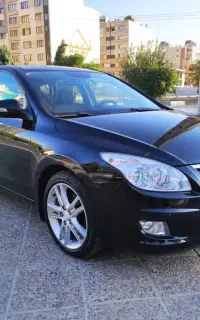 هیوندا i30