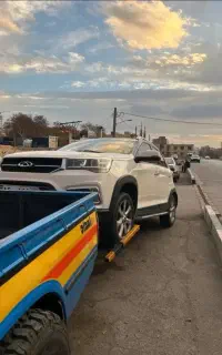 یدک کش چرخگیر خودروبر کفی جرثقیل امدادخودرو24ساعته