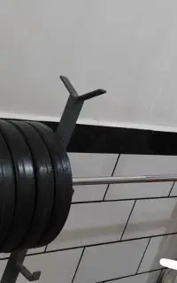 هالتر و وزنه و پایه مناسب همه ی حرکات بدنسازی