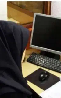 منشی و دستیار دندانپزشک خانوم
