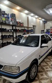 شیشه دودی خودرو