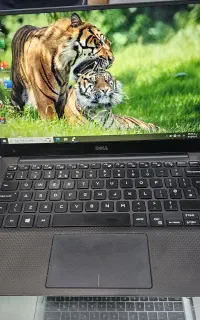 لپتاپ DELL سری XPS زیبا و خاص i7 نسل۸  رم۱۶