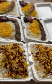 غذای خونگی گرم و باکیفیت