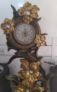 ساعت ایستاده دیواری