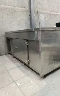 فریزر میزکار