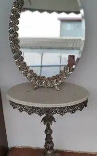 آینه به همراه پایه