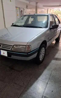 پژو 405 مدل 88 نقره ایی