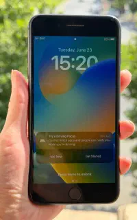 آیفون 8 پلاس