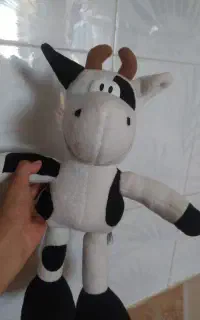 عروسک گاو متحرک