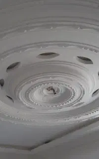 گچکاری و لکه گیری ساختمان