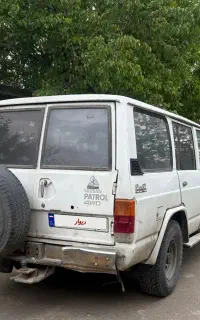 پاترول چهاردر شیش سیلندر