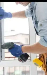 نصاب تعمیرات ورگلاژ تخصصی درب پنجره UPVC آلومینیوم