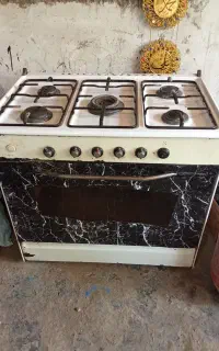اجاق گاز1 ،تلوزیون 21 2عدد،دودکش بزرگ1