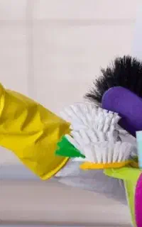 خانمم و به یک خانم جهت نظافت منزل نیازدارم
