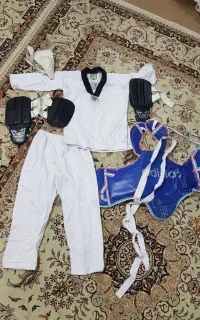 لباس تکواندو و لوازم