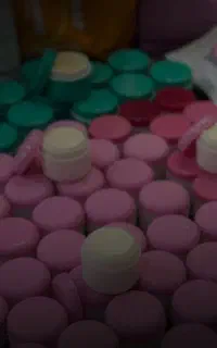 کرم سفید کننده( از بین بردن جای لک و جوش)