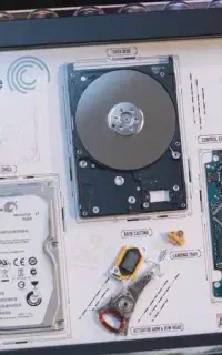 ریکاوری تخصصی هارد ـ لپ تاپ ـ فلش ـ رم