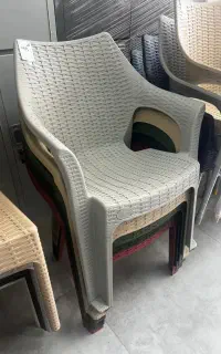 صندلی ناصر پلاستیک کد ۹۹۸