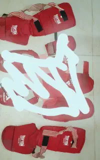 دستکش و ساق روپایی کاراته