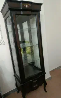 میز و بوفه قهوه ای