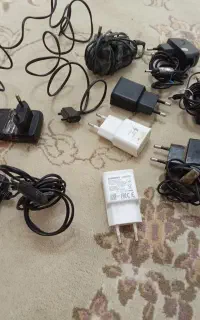 انواع شارژر‌سوزنی‌وسونی‌اریکسون‌سالم