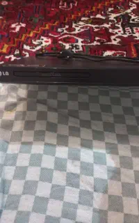 دستگاه پخش DVD با کنترل