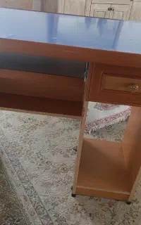 میز کامپیوتر و تحریر