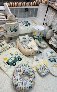 ست خواب کامل چیدمانی شیک برای اتاق نوزاد سیسمونی