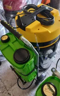 مبل‌شور پیشرو طوس با فرچه