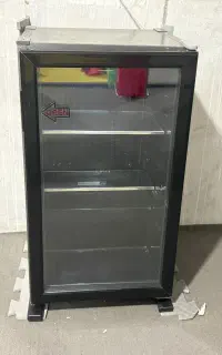 یخچال درب شیشه ای ۷ فوت مشکی