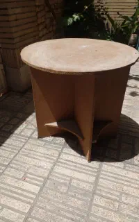 میز خاطره گرد خیلی محکم