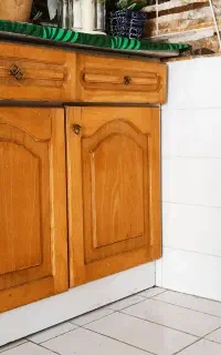 کابینت بدنه فلز و درب چوبی