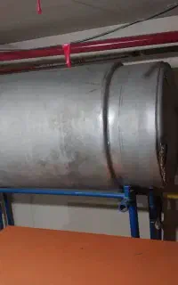 جوشکار تعمیرکار آبگرمکن موتورخانه منبع دوجداره