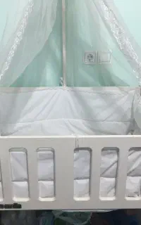 تخت و گهواره بچه