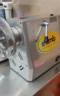 چرخ گوشت amb ایتالیا