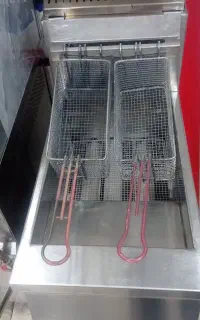سرخ کن فست فود