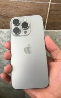 15 pro به شدت تمیز و به شرط