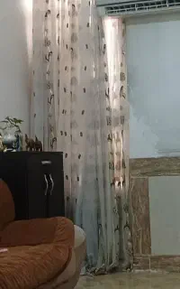 پرده تمیز و نو