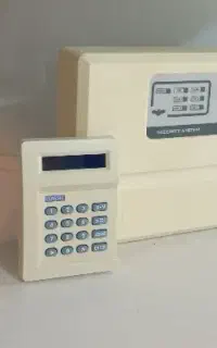 دزدگیر کلاسیک با تلفن کننده