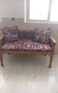 مبل سنتی هفت نفره عالی نفت زدمش فقط ۴۰ میلیون