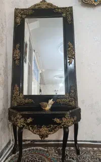 ساعت دیواری وآینه وکنسول