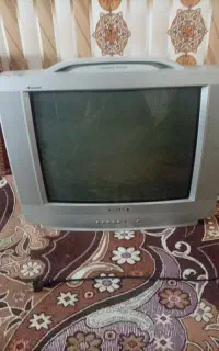 تلویزیون کوچک قدیمی