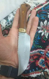 چاقو قدیمی تیز