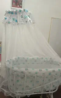 گهواره نوزاد مدل پردیس