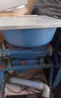 آبغوره گیری و سبزی خورد کن