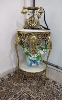 میز تلفن وتلفن برنز