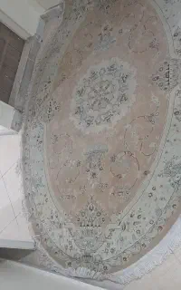 فرش ۴ متری بیضی در حد نو
